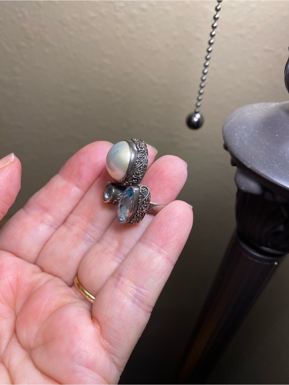 Beautiful Vintage Sterling Silver bypass ring with pearl and blue topaz - Picture 6 of 8